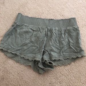 Hollister Summer Flowy Short
